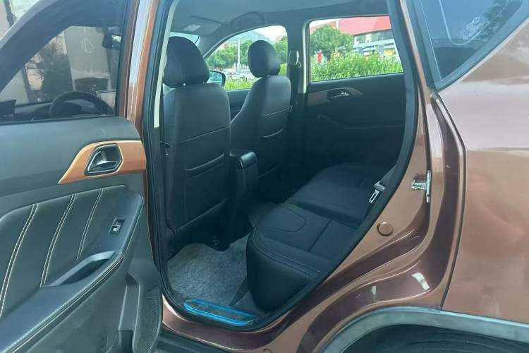 Used BAIC Senova X35 2016 1.5L Manual Elite Edition Left Rear Seat
