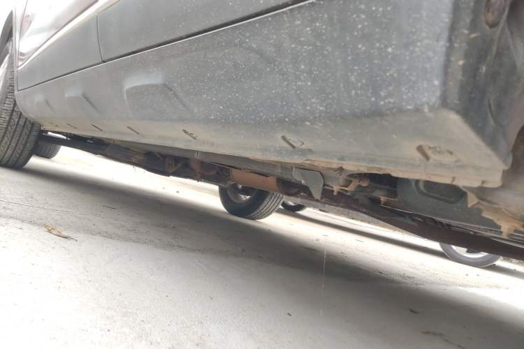 Used BAIC Senova X35 2016 1.5L Manual Elite Edition Left Side Sill