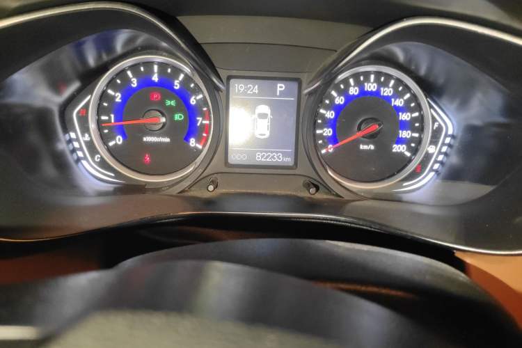 Used BAIC Senova X35 2016 1.5L Automatic Luxury Edition Odometer Close Up