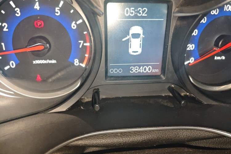 Used BAIC Senova X35 2016 1.5L Manual Luxury Edition Odometer Close Up