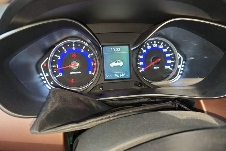 Used BAIC Senova X35 2016 1.5L Manual Elite Edition Odometer Close Up