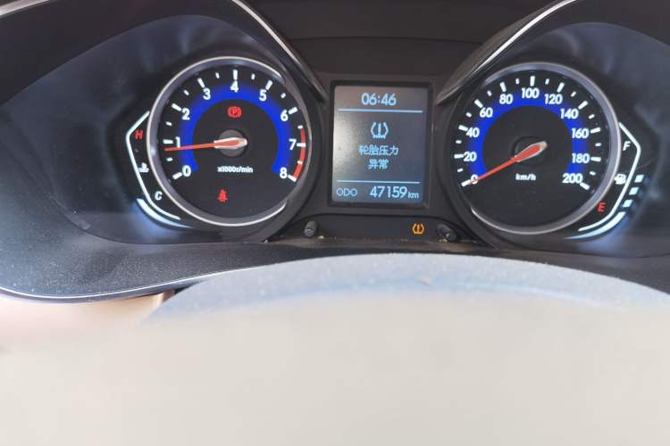 Used BAIC Senova X35 2016 1.5L Manual Elite Edition Odometer Close Up