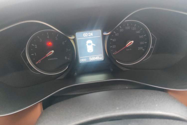 Used BAIC Senova X35 2016 1.5L Manual Luxury Edition Odometer Close Up
