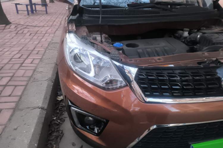 Used BAIC Senova X35 2016 1.5L Manual Luxury Edition Right Front Headlight