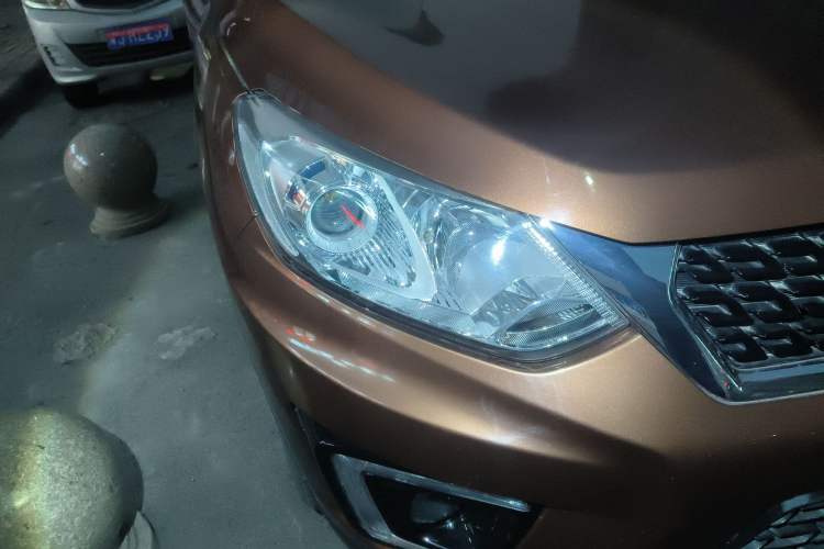 Used BAIC Senova X35 2016 1.5L Manual Elite Edition Right Front Headlight
