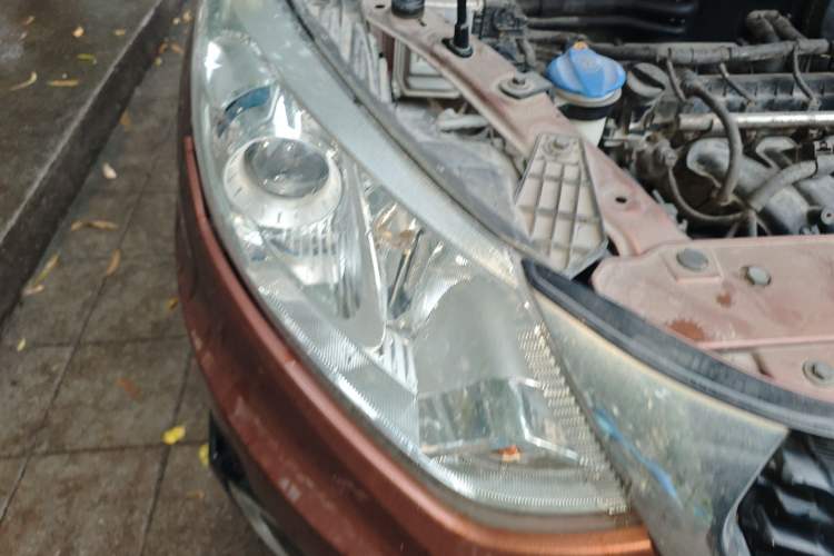Used BAIC Senova X35 2016 1.5L Manual Elite Edition Right Front Headlight