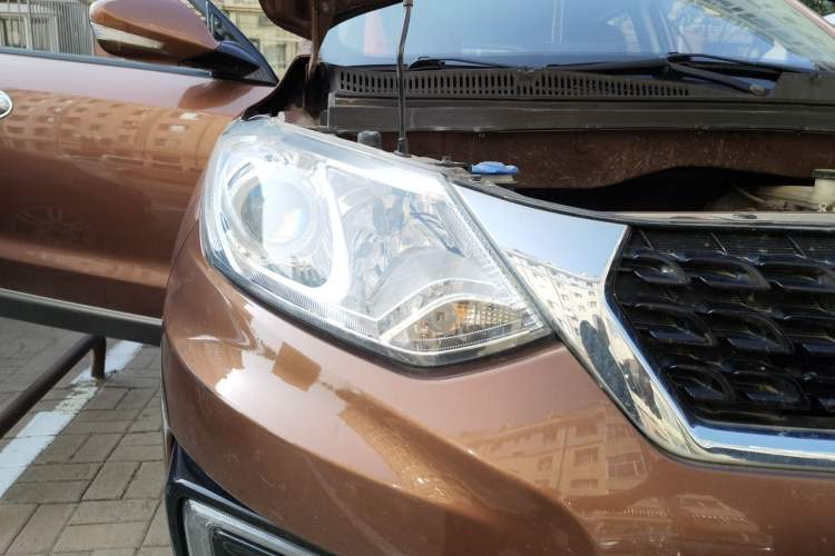 Used BAIC Senova X35 2016 1.5L Manual Elite Edition Right Front Headlight