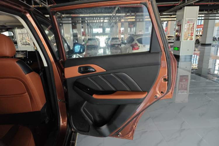 Used BAIC Senova X35 2016 1.5L Manual Luxury Edition Right Rear Door Interior