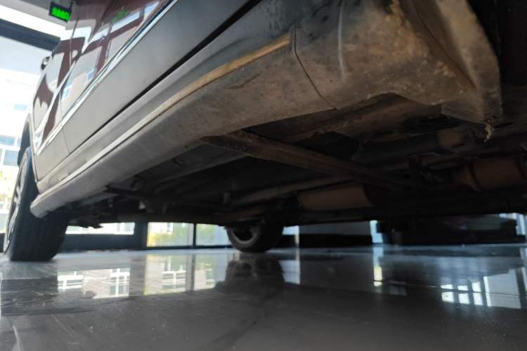 Used BAIC Senova X35 2016 1.5L Manual Luxury Edition Right Side Sill