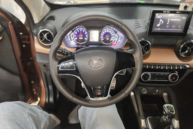 Used BAIC Senova X35 2016 1.5L Manual Elite Edition Steering Wheel