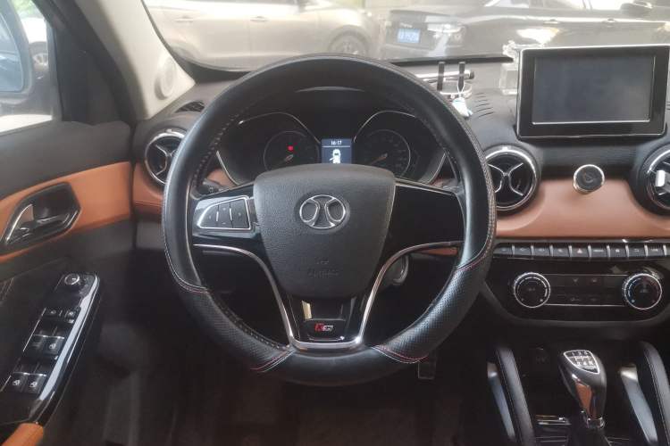 Used BAIC Senova X35 2016 1.5L Manual Luxury Edition Steering Wheel