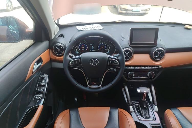 Used BAIC Senova X35 2016 1.5L Automatic Luxury Edition Steering Wheel