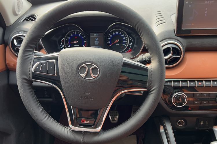 Used BAIC Senova X35 2016 1.5L Manual Luxury Edition Steering Wheel