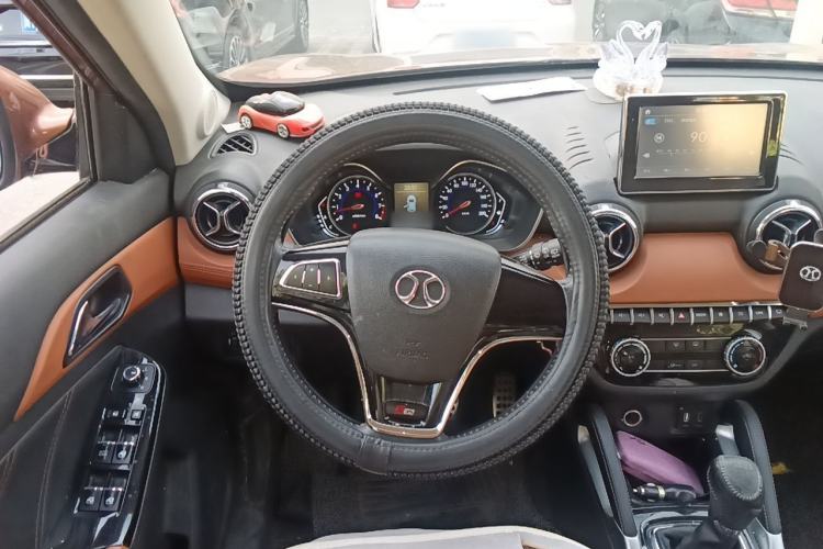 Used BAIC Senova X35 2016 1.5L Manual Luxury Edition Steering Wheel