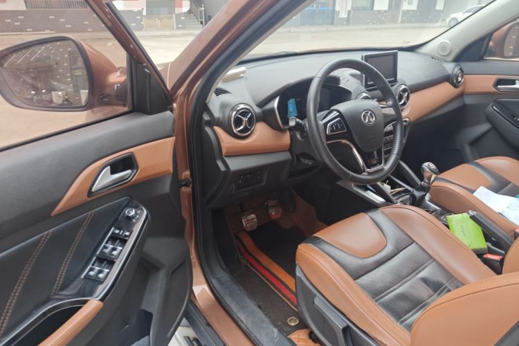 Used BAIC Senova X35 2016 1.5L Manual Luxury Edition Driver Seat