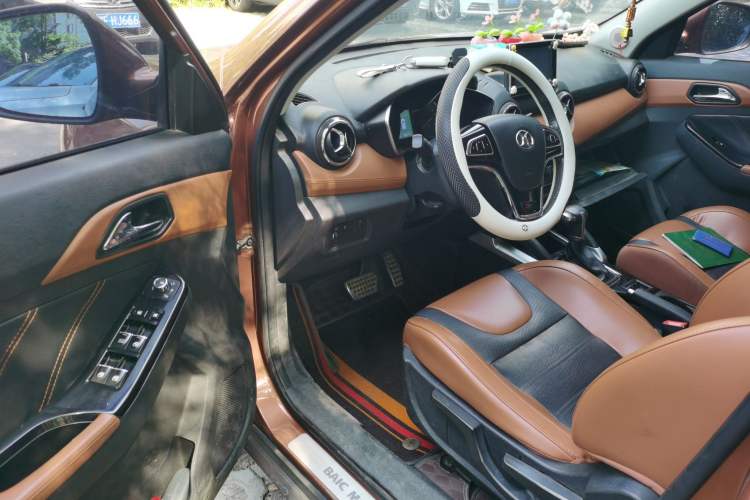 Used BAIC Senova X35 2016 1.5L Automatic Luxury Edition Driver Seat
