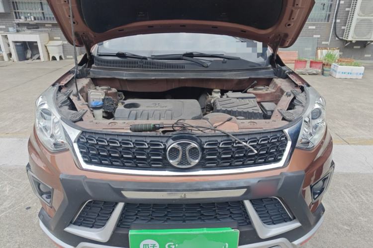 Used BAIC Senova X35 2016 1.5L Manual Luxury Edition Engine Bay