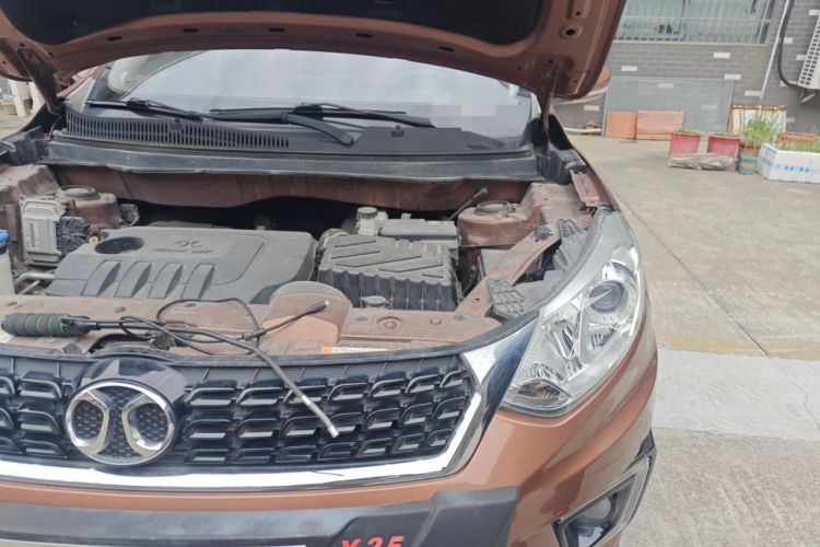 Used BAIC Senova X35 2016 1.5L Manual Luxury Edition Engine Bay Left
