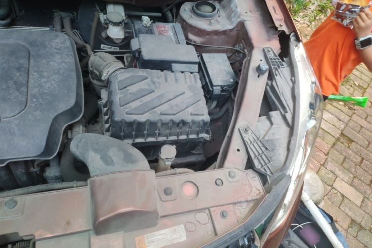 Used BAIC Senova X35 2016 1.5L Manual Luxury Edition Engine Bay Left
