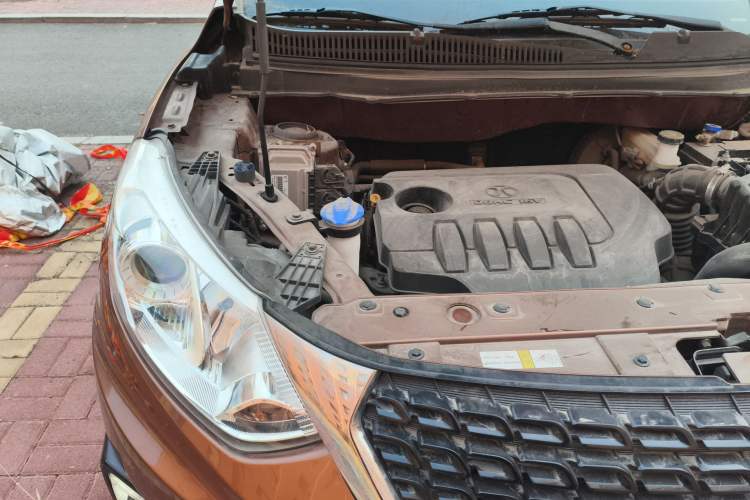 Used BAIC Senova X35 2016 1.5L Automatic Luxury Edition Engine Bay Right