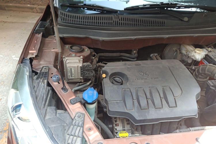 Used BAIC Senova X35 2016 1.5L Automatic Luxury Edition Engine Bay Right