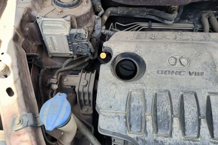 Used BAIC Senova X35 2016 1.5L Manual Luxury Edition Engine Bay Right