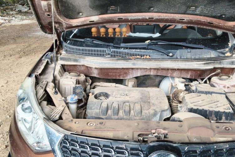 Used BAIC Senova X35 2016 1.5L Manual Luxury Edition Engine Bay Right