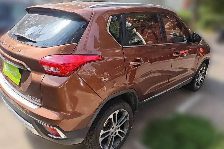 Used BAIC Senova X35 2016 1.5L Automatic Luxury Edition Exterior 5