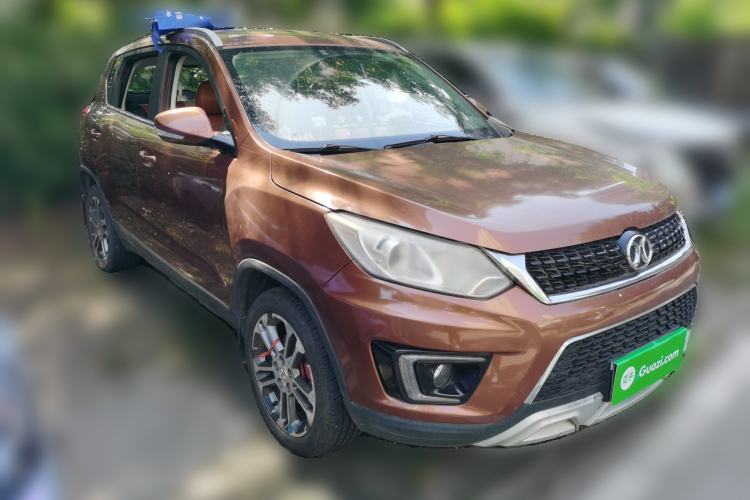 Used BAIC Senova X35 2016 1.5L Automatic Luxury Edition Front Right 45 Deg