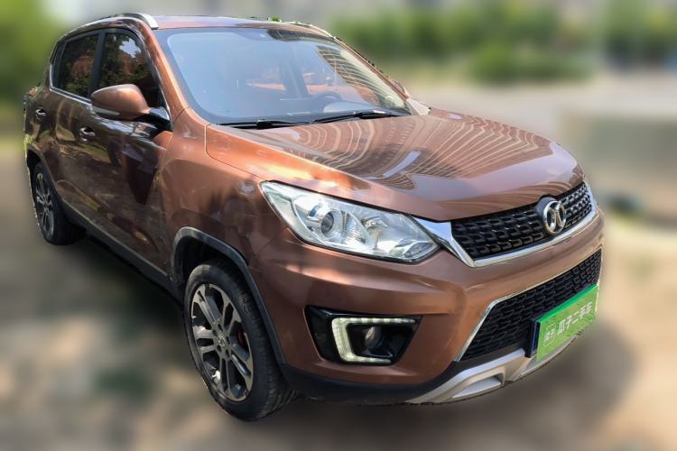 Used BAIC Senova X35 2016 1.5L Manual Luxury Edition Front Right 45 Deg