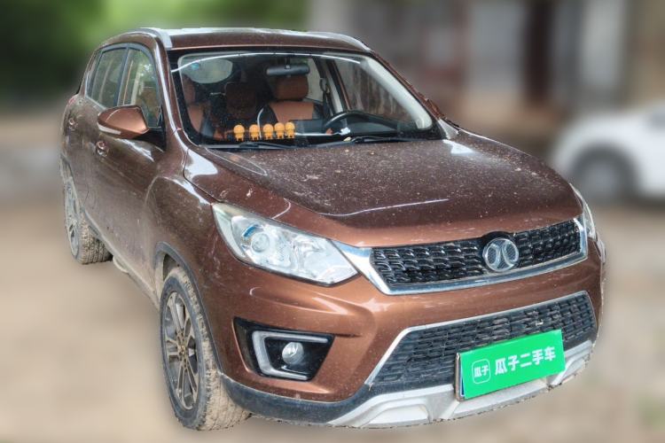 Used BAIC Senova X35 2016 1.5L Manual Luxury Edition Front Right 45 Deg