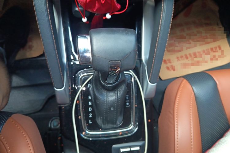 Used BAIC Senova X35 2016 1.5L Automatic Luxury Edition Gear Lever