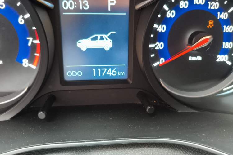 Used BAIC Senova X35 2016 1.5L Automatic Luxury Edition Odometer Close Up
