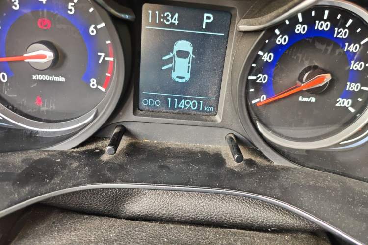 Used BAIC Senova X35 2016 1.5L Automatic Luxury Edition Odometer Close Up