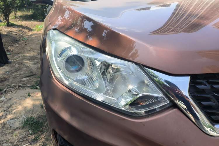 Used BAIC Senova X35 2016 1.5L Manual Luxury Edition Right Front Headlight
