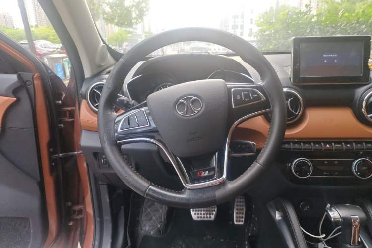 Used BAIC Senova X35 2016 1.5L Automatic Luxury Edition Steering Wheel