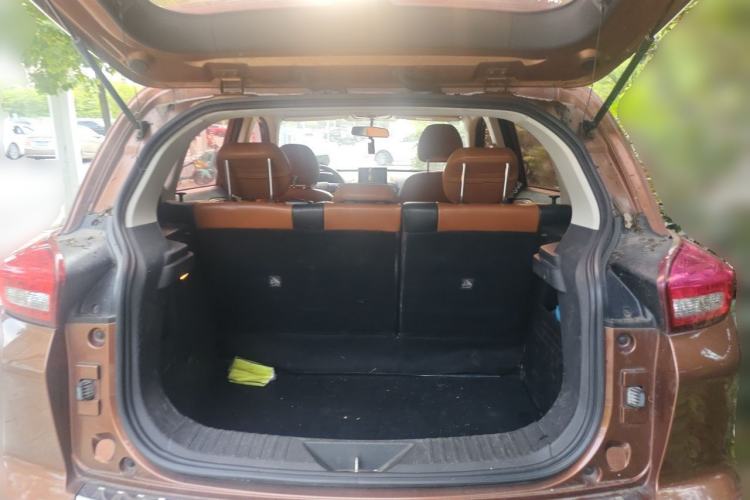 Used BAIC Senova X35 2016 1.5L Automatic Luxury Edition Trunk