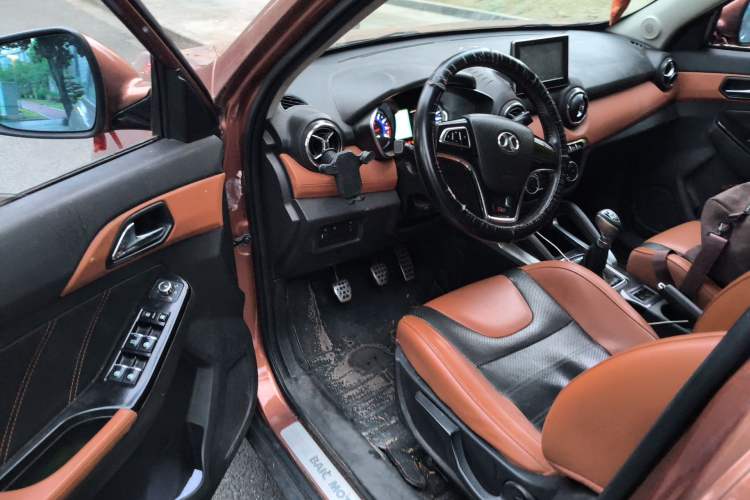 Used BAIC Senova X35 2016 1.5L Manual Luxury Edition Driver Seat