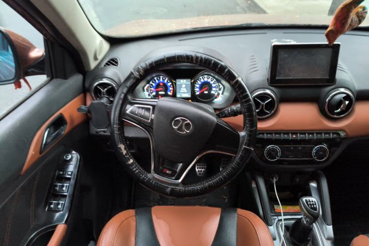 Used BAIC Senova X35 2016 1.5L Manual Luxury Edition Steering Wheel
