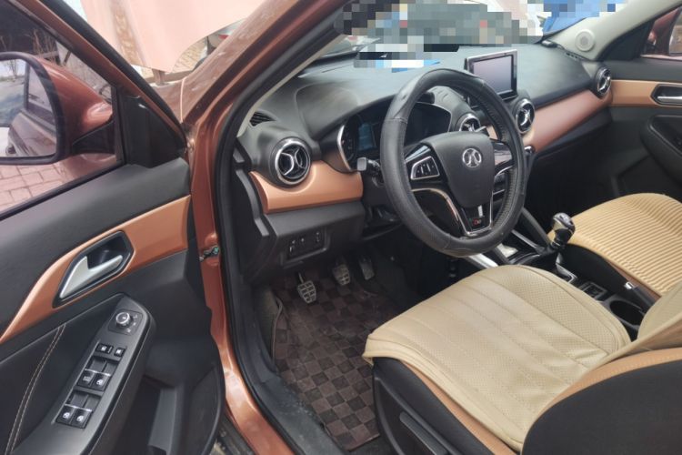 Used BAIC Senova X35 2016 1.5L Manual Elite Edition Driver Seat