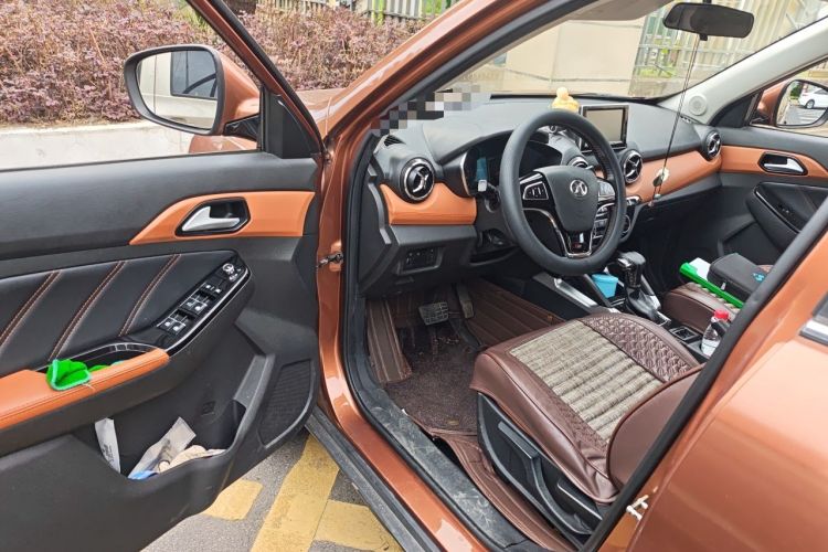 Used BAIC Senova X35 2016 1.5L Automatic Luxury Edition Driver Seat