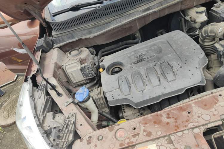 Used BAIC Senova X35 2016 1.5L Automatic Luxury Edition Engine Bay Right