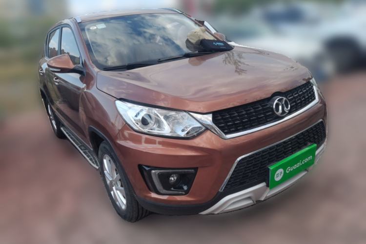 Used BAIC Senova X35 2016 1.5L Manual Elite Edition Front Right 45 Deg