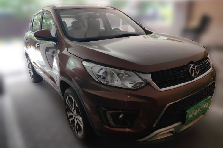 Used BAIC Senova X35 2016 1.5L Automatic Luxury Edition Front Right 45 Deg