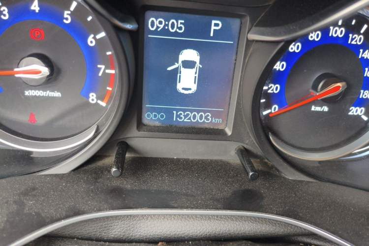 Used BAIC Senova X35 2016 1.5L Automatic Prestige Edition Odometer Close Up
