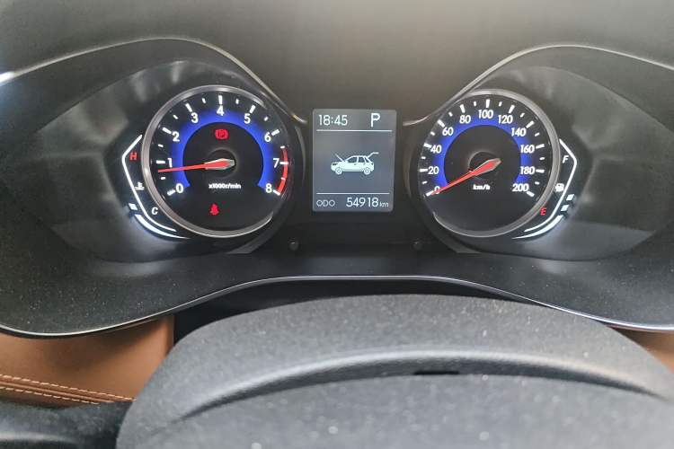 Used BAIC Senova X35 2016 1.5L Automatic Luxury Edition Odometer Close Up