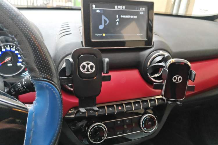 Used BAIC Senova X35 2016 1.5L Manual Elite Edition Audio And AC Panel