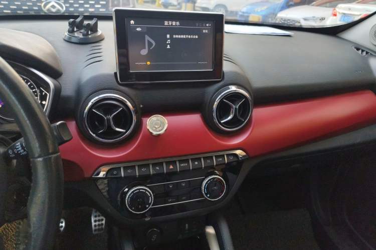 Used BAIC Senova X35 2016 1.5L Automatic Elite Edition Audio And AC Panel