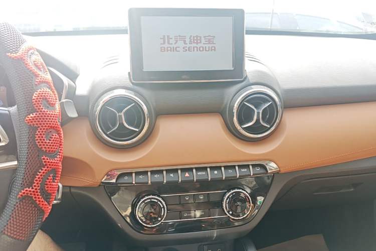 Used BAIC Senova X35 2016 1.5L Automatic Luxury Edition Audio And AC Panel