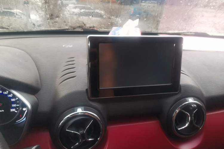 Used BAIC Senova X35 2016 1.5L manual Fashion Edition Audio And AC Panel